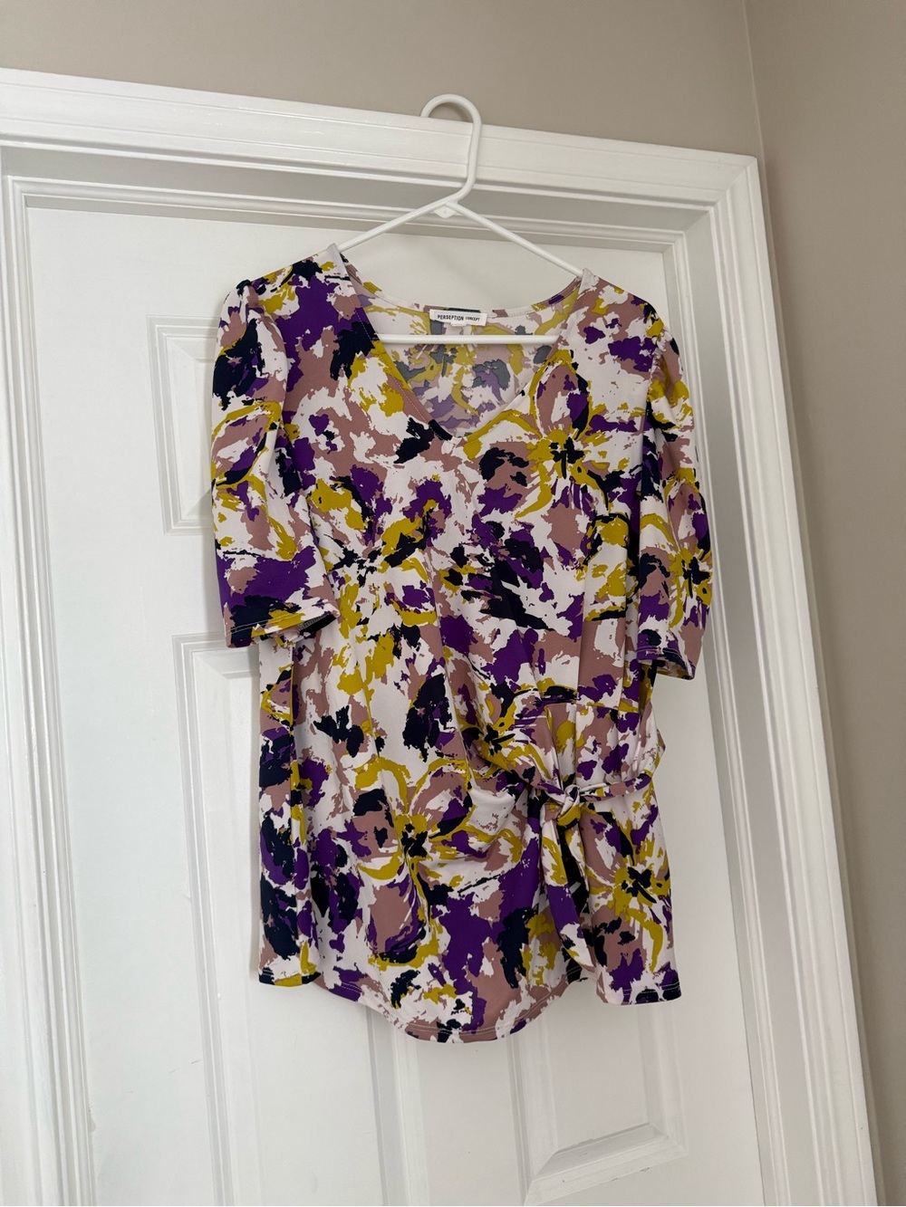 NWOT Abstract Floral Blouse in Purple, Yellow & Cream Women’s Size XL